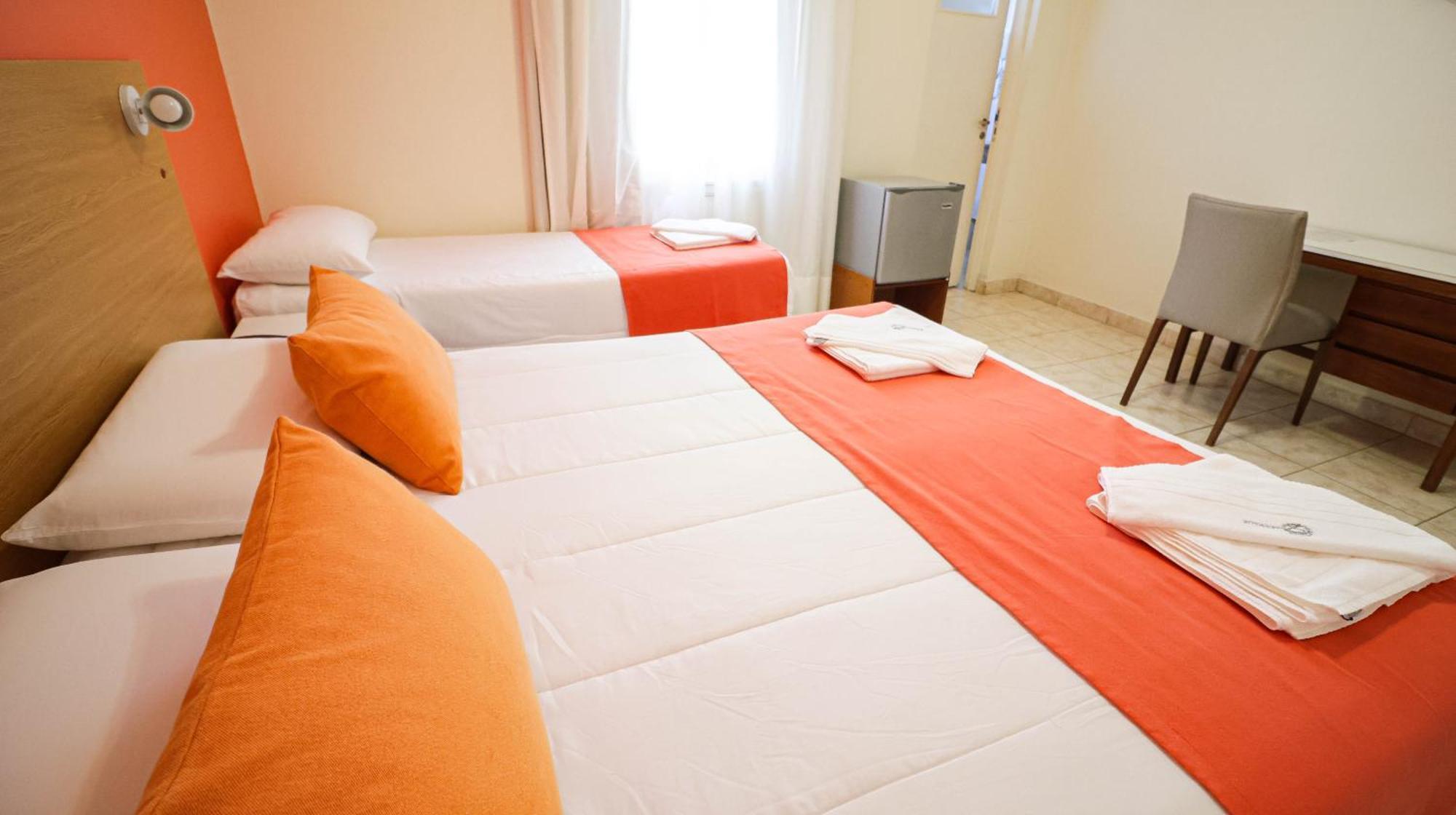 Hotel Intersur Independencia Termas de Río Hondo Zewnętrze zdjęcie